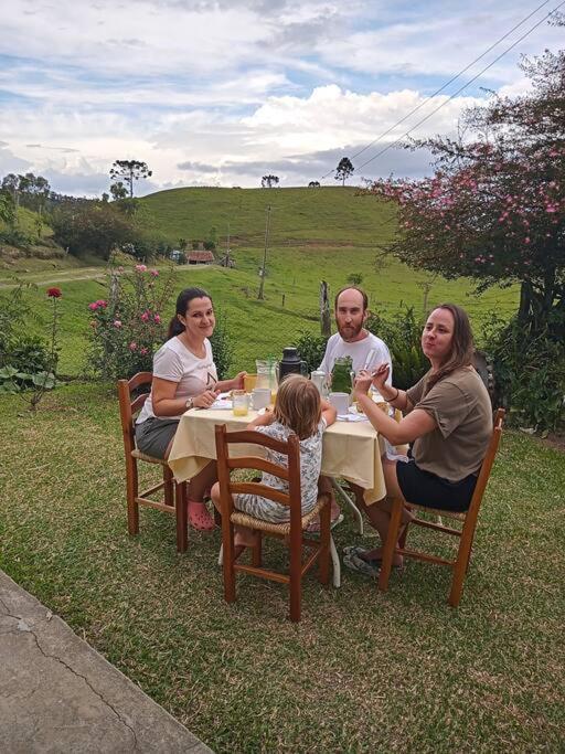 Cabana De Campo Cafe Da Manha Sitio Da Serrinha Бон-Ретиру Экстерьер фото